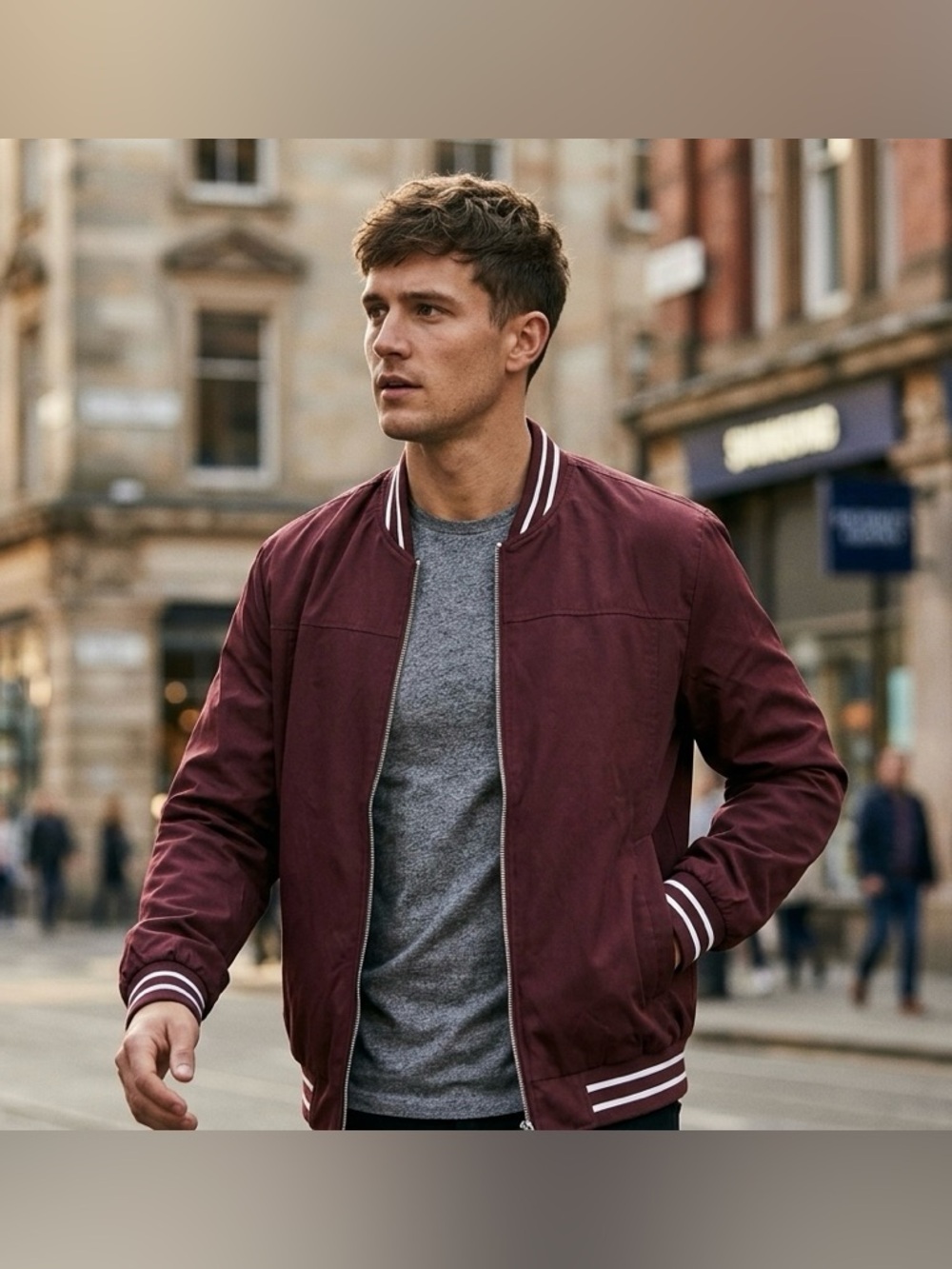 MAGCOMSEN Men’s Maroon Full Zip Bomber Jacket Size L–Lightweight Softshell Windb